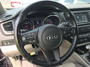 2019 Kia Sedona EX 120.5" WB - miniatura 10