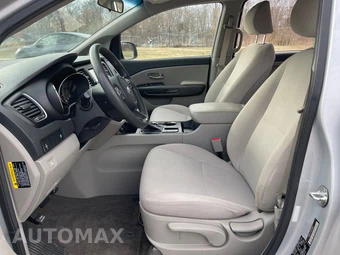 2019 Kia Sedona L 120.5" WB - miniatura 11