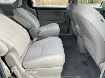 2019 Kia Sedona L 120.5" WB - miniatura 15