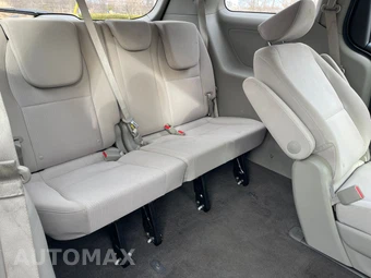 2019 Kia Sedona L 120.5" WB - miniatura 16
