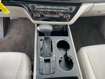 2019 Kia Sedona L 120.5" WB - miniatura 21
