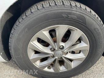 2019 Kia Sedona L 120.5" WB - miniatura 25
