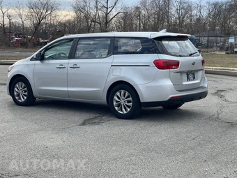 2019 Kia Sedona L 120.5" WB - miniatura 5
