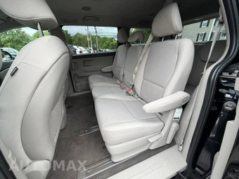 2019 Kia Sedona LX 120.5" WB - miniatura 16