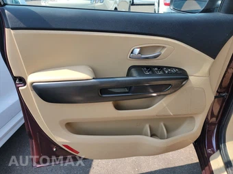 2019 Kia Sedona LX 120.5" WB - miniatura 15