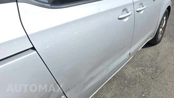 2019 Kia Sedona LX 120.5" WB – miniatura 22