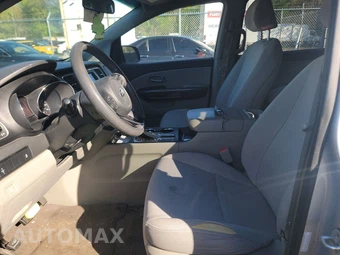 2019 Kia Sedona LX 120.5" WB – miniatura 7