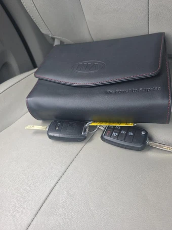 2019 Kia Sedona LX 120.5" WB - miniatura 21