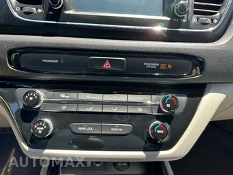 2019 Kia Sedona LX 120.5" WB - miniatura 20