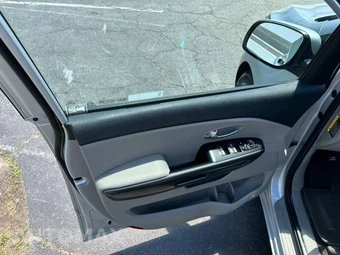 2019 Kia Sedona LX 120.5" WB - miniatura 41
