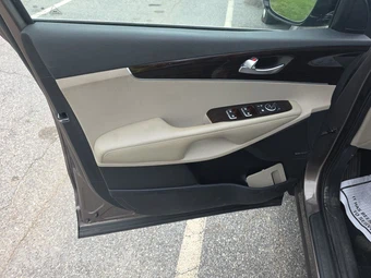 2019 Kia Sorento EX V6 – miniatura 9