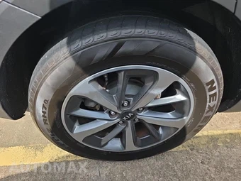 2019 Kia Sorento EX V6 – miniatura 10