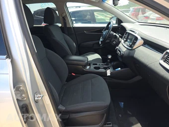 2019 Kia Sorento LX - miniatura 8
