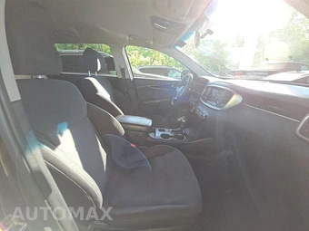 2019 Kia Sorento LX – miniatura 8