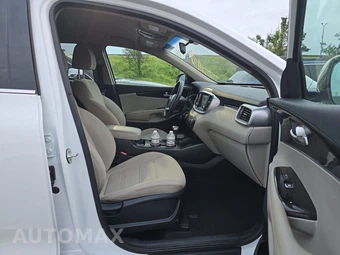 2019 Kia Sorento LX – miniatura 8