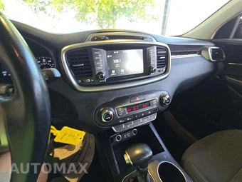 2019 Kia Sorento LX – miniatura 10