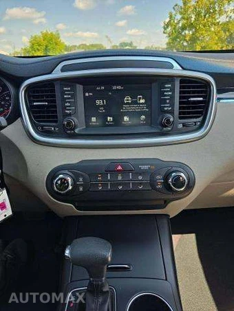2019 Kia Sorento LX – miniatura 10