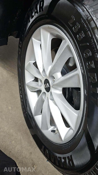 2019 Kia Sorento LX V6 – miniatura 31
