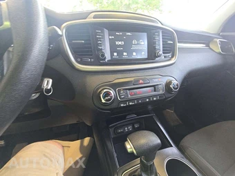 2019 Kia Sorento LX V6 - miniatura 10