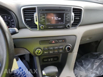 2019 Kia Sportage LX – miniatura 11