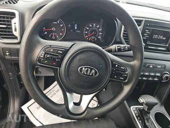 2019 Kia Sportage LX – miniatura 10