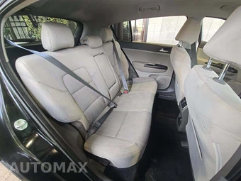 2019 Kia Sportage LX – miniatura 16