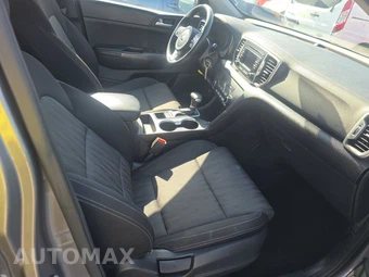 2019 Kia Sportage LX – miniatura 8