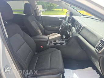 2019 Kia Sportage LX – miniatura 8