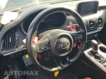 2019 Kia Stinger GT - miniatura 10
