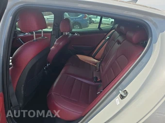 2019 Kia Stinger GT2 – miniatura 13
