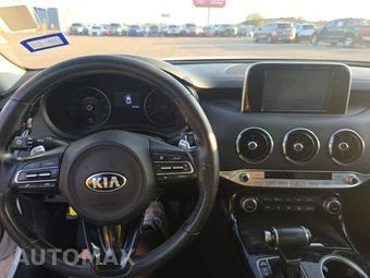 2019 Kia Stinger – miniatura 11
