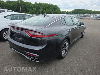 2019 Kia Stinger – miniatura 4
