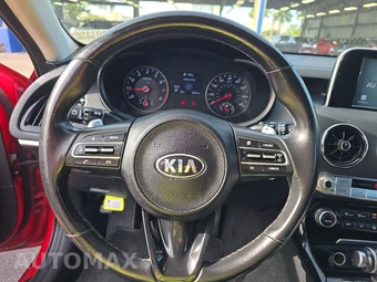 2019 Kia Stinger - miniatura 10