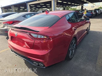 2019 Kia Stinger - miniatura 4