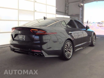 2019 Kia Stinger Premium – miniatura 4