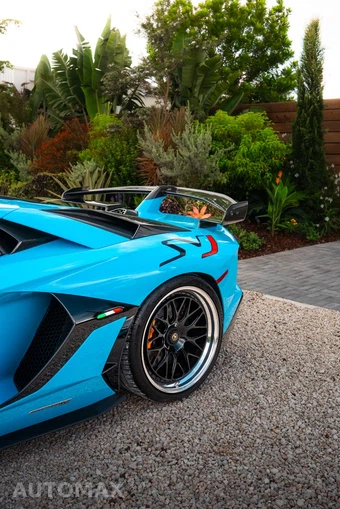 2019 Lamborghini Aventador SVJ Coupe - miniatura 10