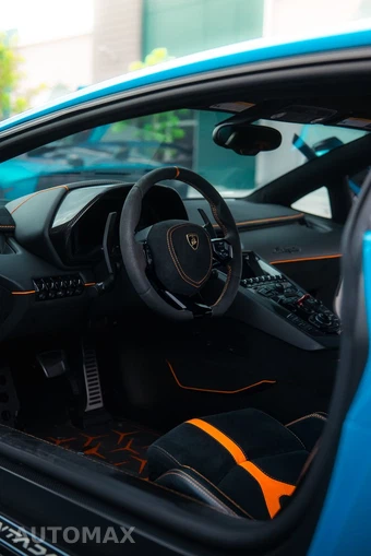 2019 Lamborghini Aventador SVJ Coupe - miniatura 18