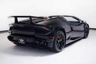 2019 Lamborghini Huracan RWD Convertible - miniatura 6