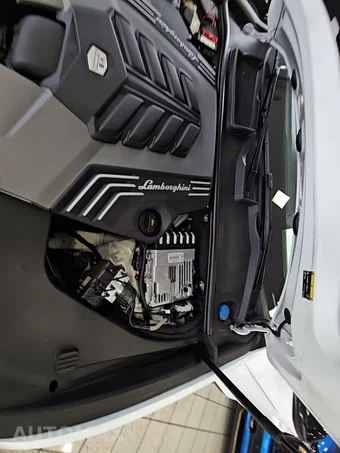 2019 Lamborghini Urus - miniatura 22