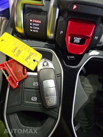 2019 Lamborghini Urus - miniatura 8