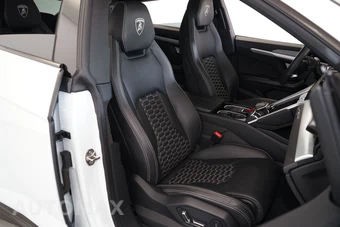 2019 Lamborghini Urus – miniatura 29