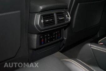 2019 Lamborghini Urus – miniatura 9
