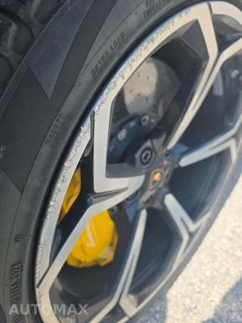 2019 Lamborghini Urus – miniatura 22