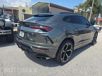 2019 Lamborghini Urus – miniatura 3