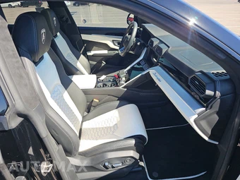 2019 Lamborghini Urus – miniatura 8
