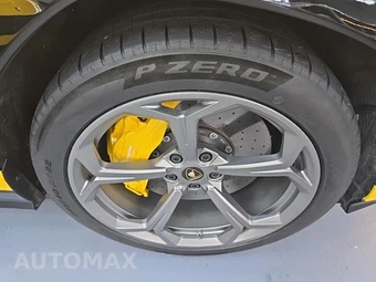 2019 Lamborghini Urus – miniatura 20