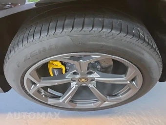 2019 Lamborghini Urus – miniatura 22