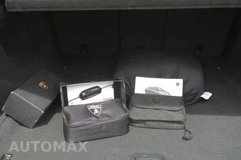 2019 Lamborghini Urus – miniatura 34