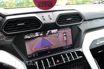 2019 Lamborghini Urus – miniatura 43
