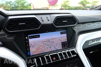 2019 Lamborghini Urus – miniatura 44